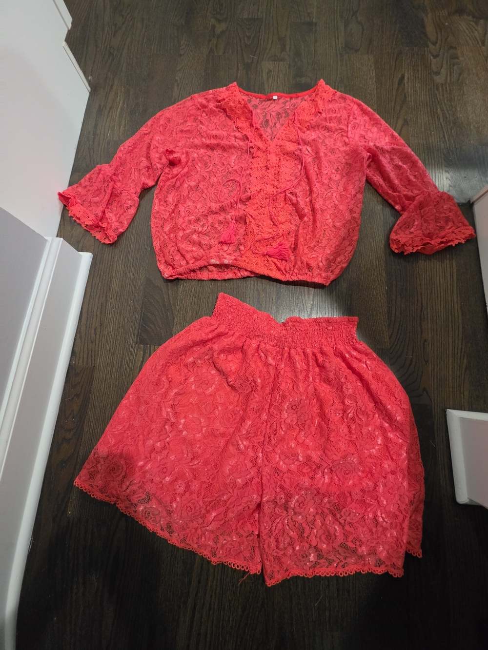 Women's Coral Lace Long Sleeve Top And Shorts Lightweight Summer Style